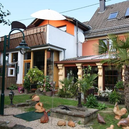 Eifelvulkan Neichen Ngoại thất bức ảnh